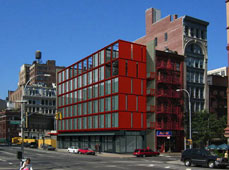 集裝箱房屋---改變?nèi)藗兾磥砩畹闹卮蟀l(fā)明